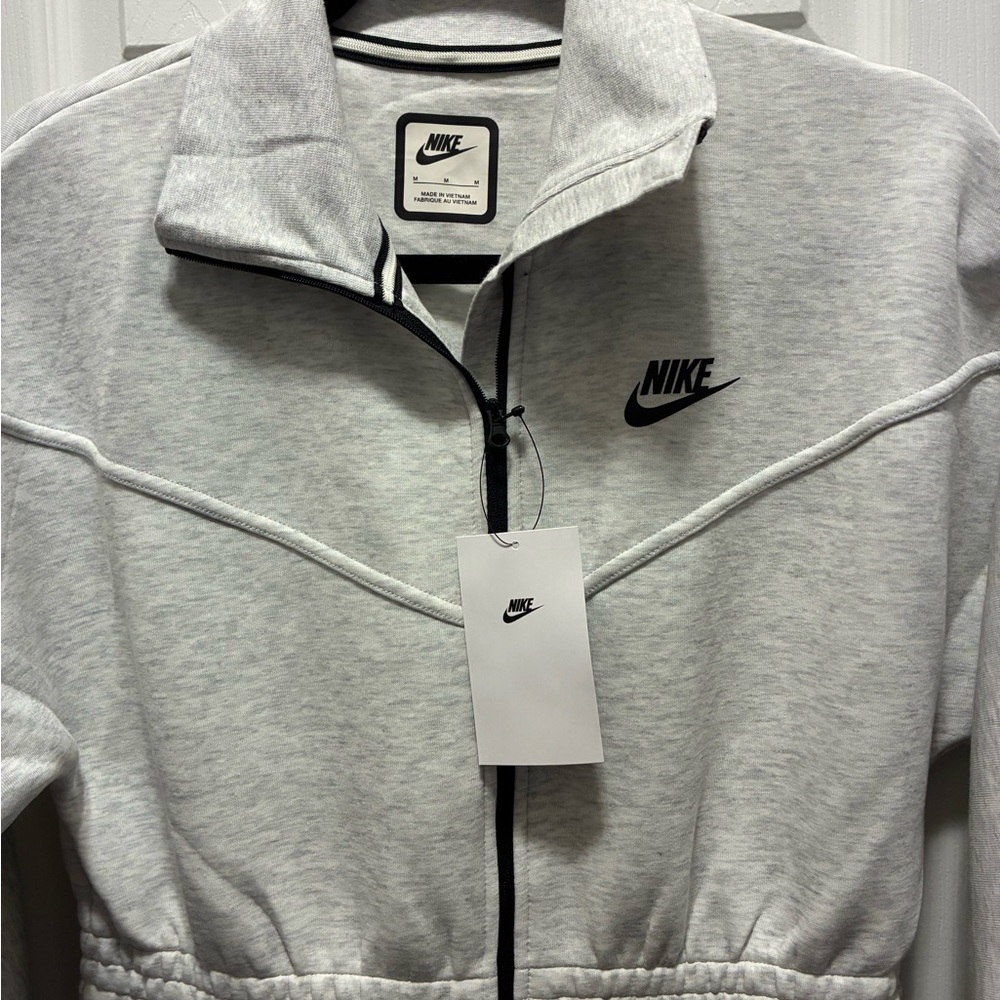 Nike Long Sleeve Gray Women's Jumper - Picture 2 of 4